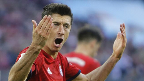 lewandowski-bat-man-voi-chinh-sach-chuyen-nhuong-cua-bayern-1
