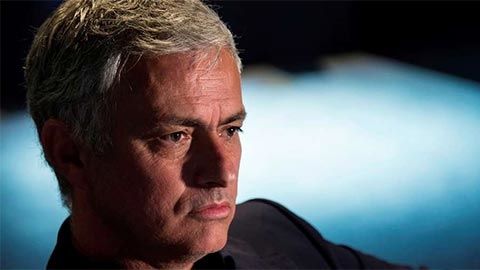 mourinho-an-toi-cung-sep-lon-ghe-nong-arsenal-sap-doi-chu-1